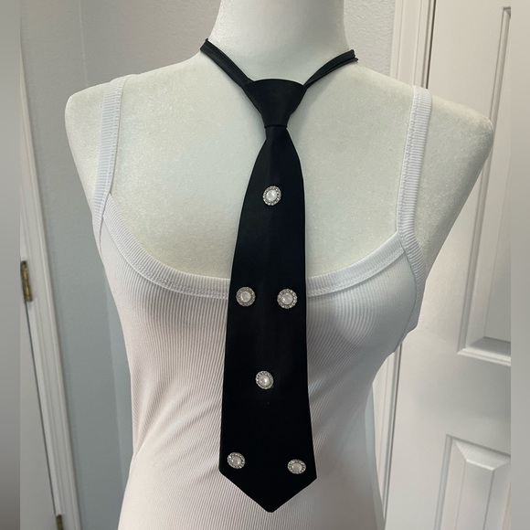 Sprigs Faux Fur Scarf Soft and Women’s Neck Tie - Picture 9 of 14